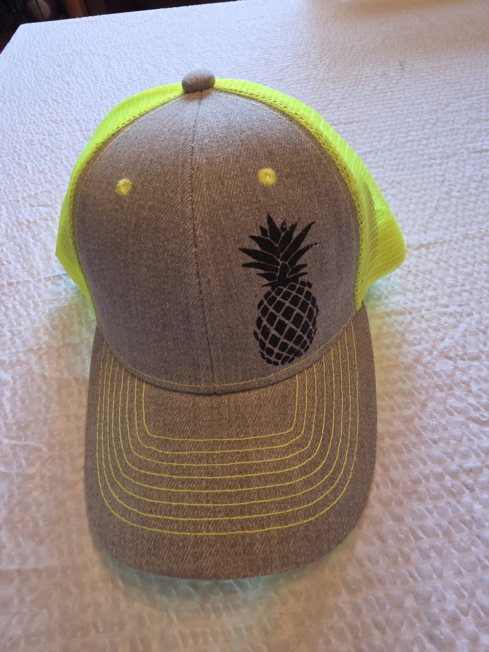 Neon Yellow & Gray Glitter Black Pineapple Trucker Hat Nwot